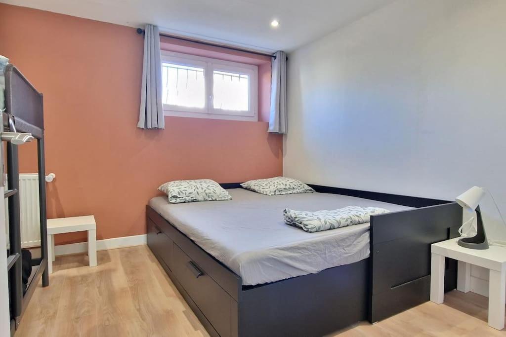 Maison Aurillac - 2 Chambres - Parking Gratuit Buitenkant foto
