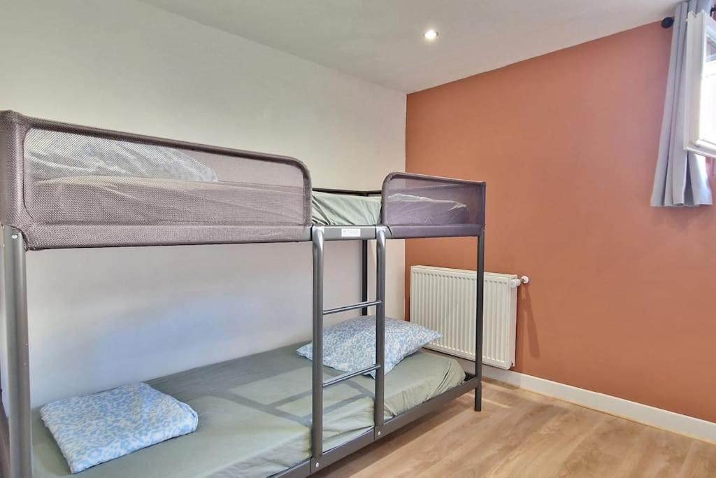 Maison Aurillac - 2 Chambres - Parking Gratuit Buitenkant foto